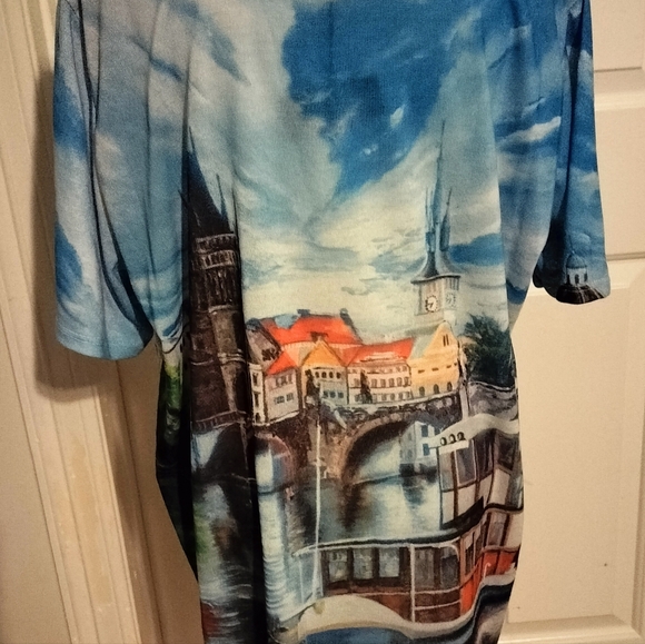 Beyond Capri T Shirt - Picture 3 of 3